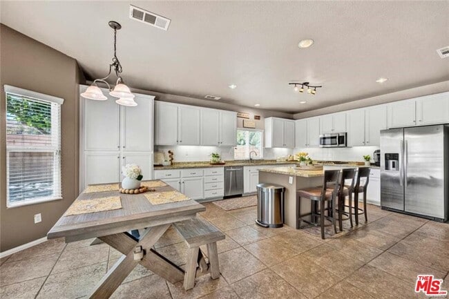 Building Photo - 4100 Waterville Ct