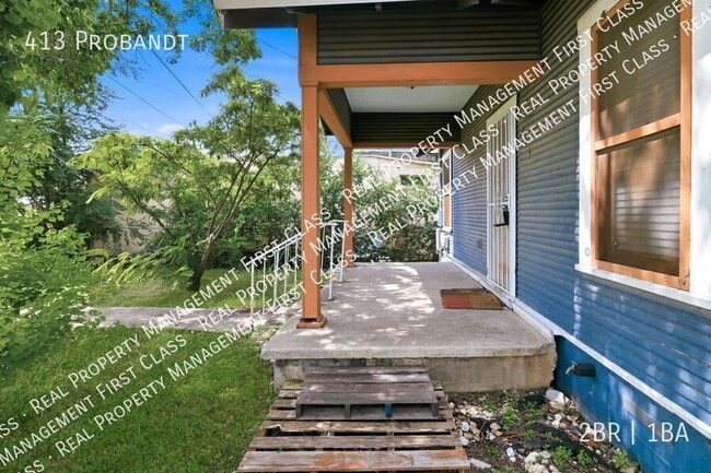 Building Photo - 413 Probandt-