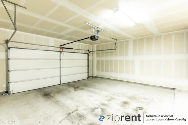 Building Photo - 3 br, 2.5 bath House - 5919 Rubicon Run, A...