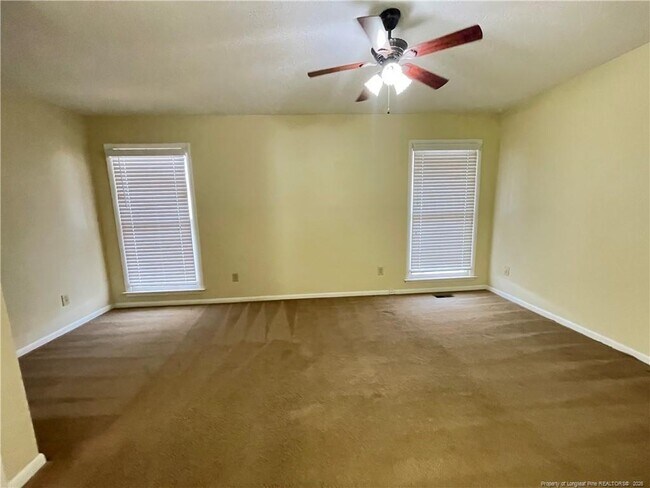 Building Photo - 5736 Waters Edge Dr