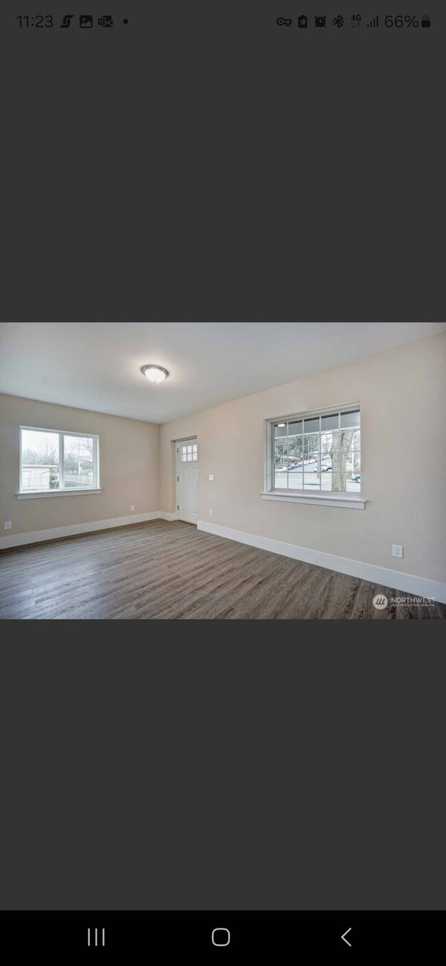 Building Photo - Yakima