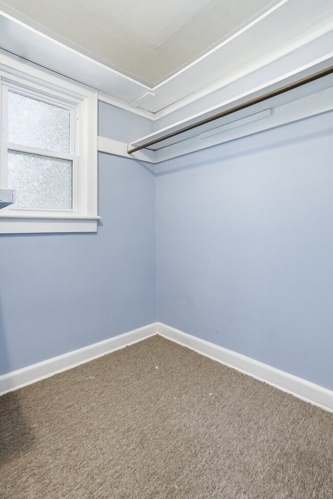 Building Photo - 4BR / 2BA House Near ODU