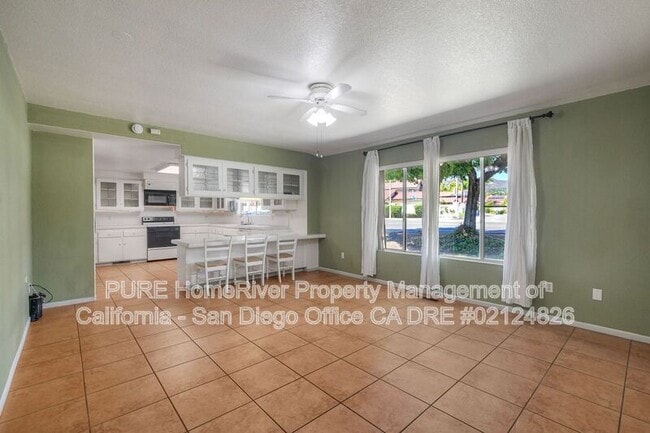 Building Photo - 2135 E El Norte Pkwy