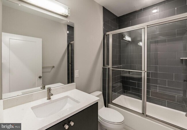 Building Photo - 1020 S 53rd St