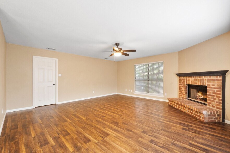 Building Photo - 7517 Point Reyes Dr