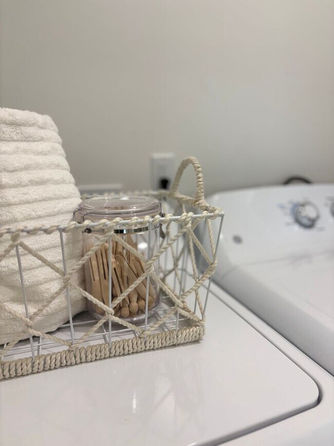 Building Photo - NEW Queen Creek Home