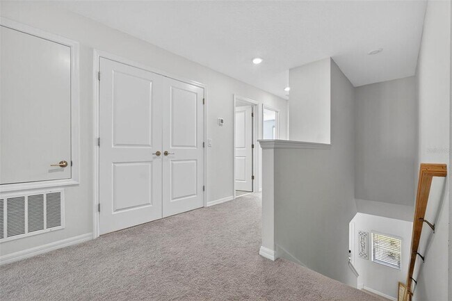 Building Photo - 3607 Main Hbr Dr