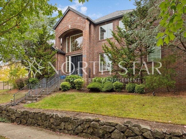 Building Photo - Tuscan Hills Traditional in Happy Valley