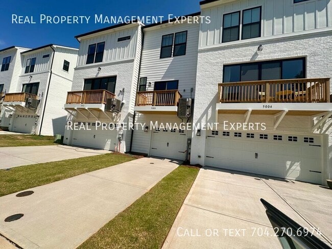 Building Photo - 5008 Layman Dr