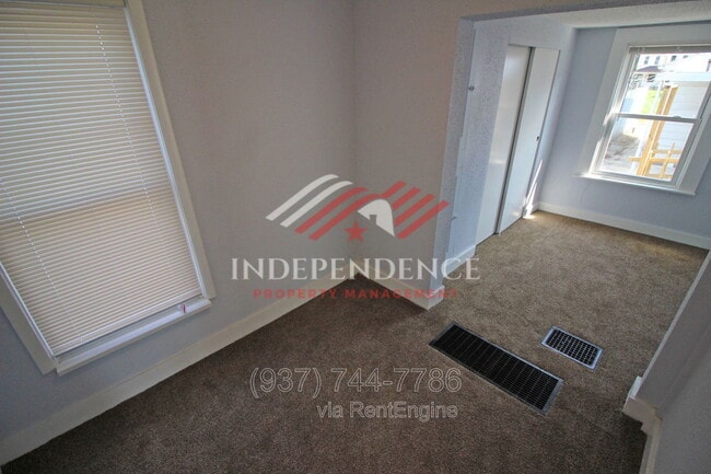 Building Photo - 78 Notre Dame Ave