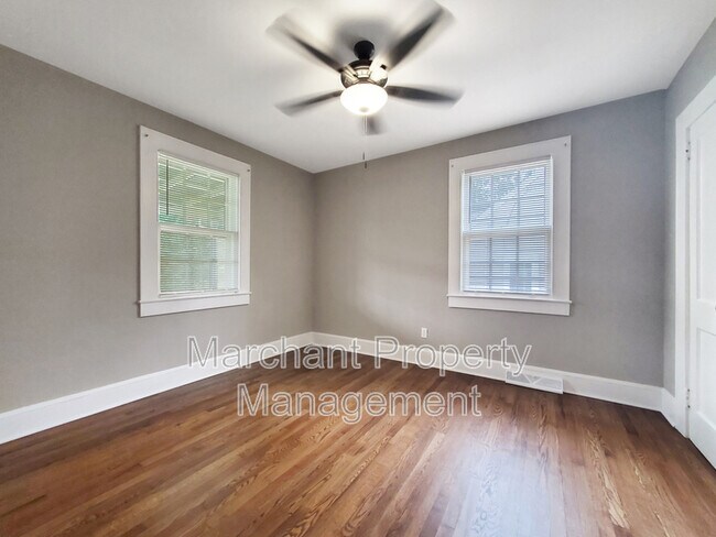Building Photo - 11B Harrington Ave