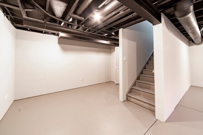 Building Photo - 442 Windett Ridge Rd