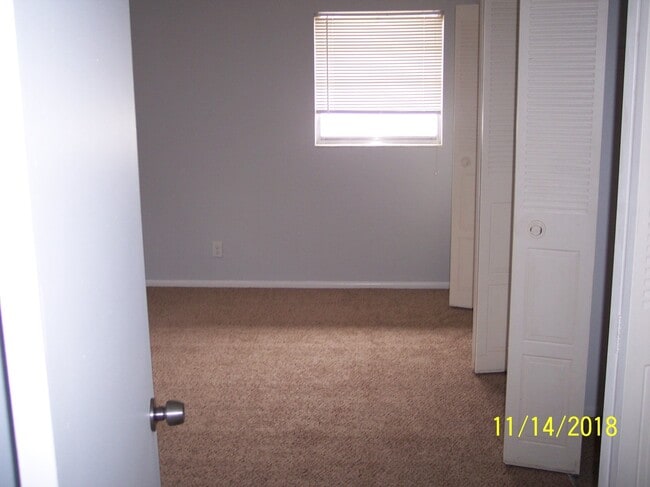 Building Photo - Beautiful 3 Bed 1 Bath Single Family Home
