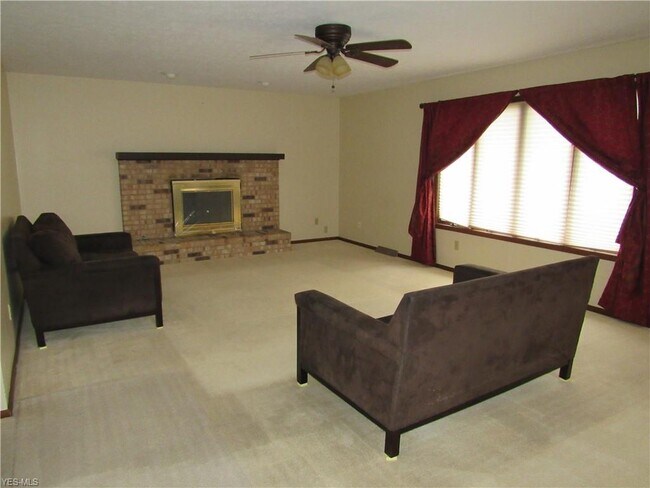 Building Photo - 26929 Heatherwood Cir