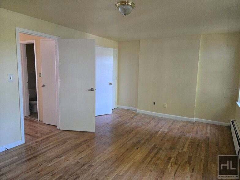 Building Photo - 1080 Dekalb Ave