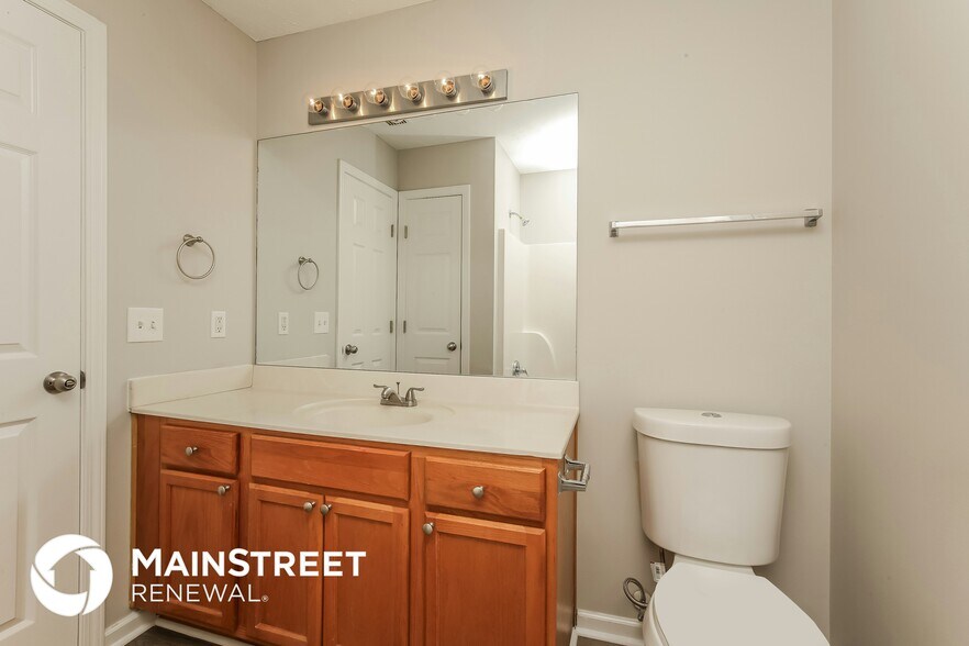 Building Photo - 1112 Sima Shabat Ct