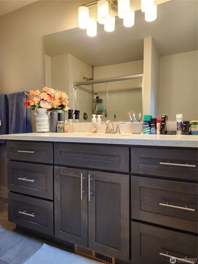 Building Photo - Newer Construction Home