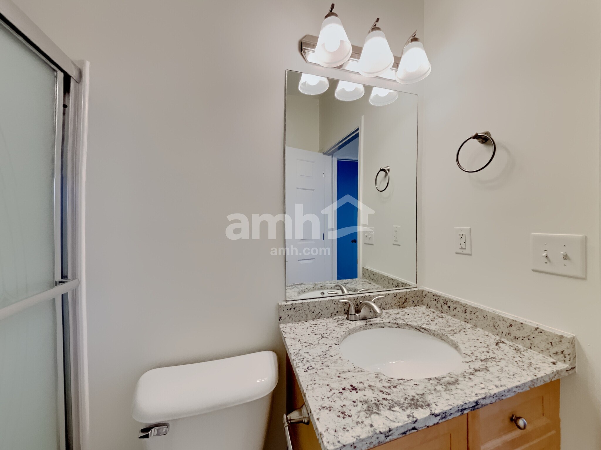 Building Photo - 432 Creekside Ln