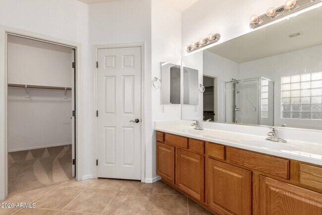 Building Photo - 7402 N 88th Ln