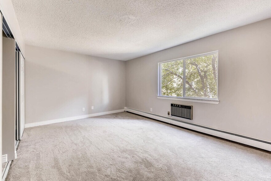 Building Photo - 6940 E Girard Ave