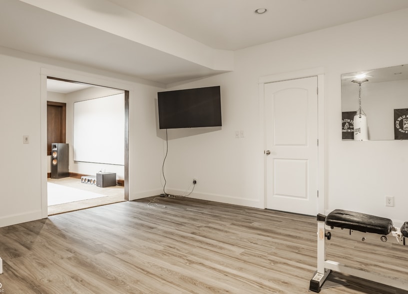 Building Photo - 1820 N 1100 E