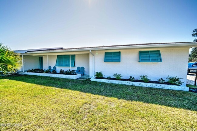 Building Photo - 2615 W 11th St