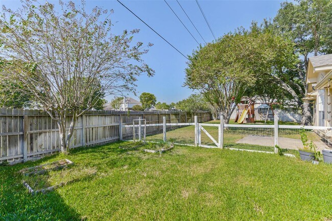 Building Photo - 15027 Winding Black Cherry Ln