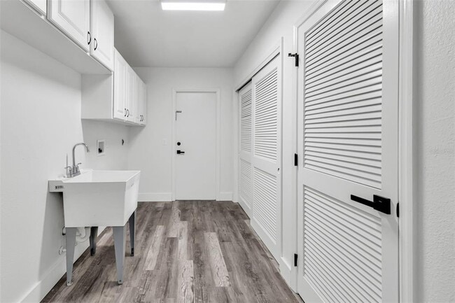 Building Photo - 2161 Aqui Esta Dr