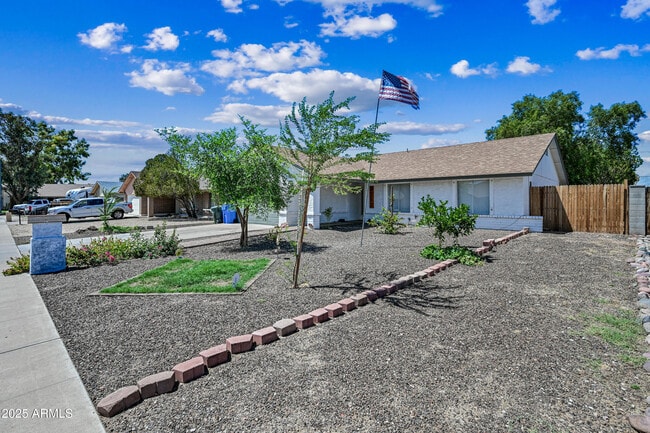 Building Photo - 3262 W Angela Dr
