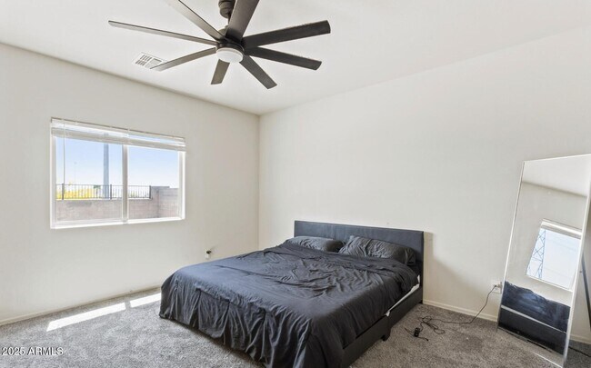 Building Photo - 24559 W Flores Dr