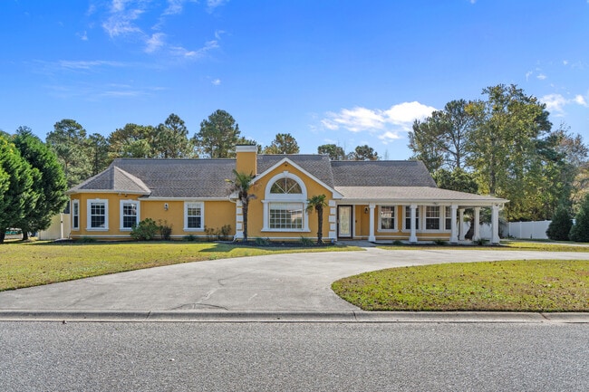 Building Photo - 2409 Hunters Trl