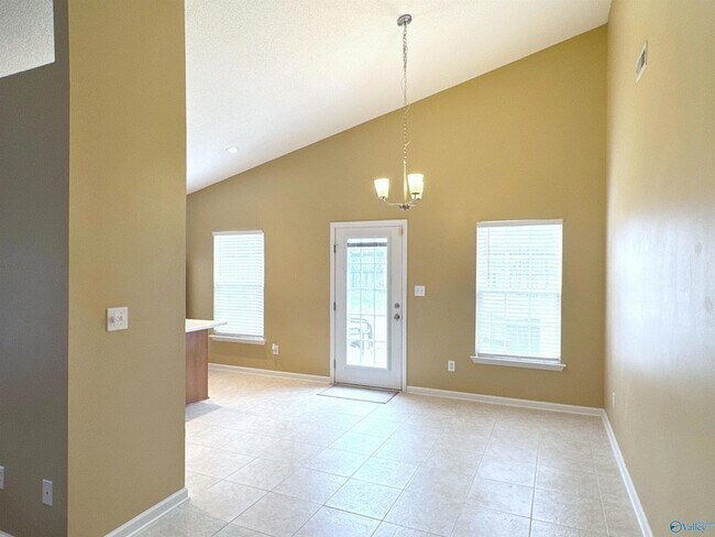 Building Photo - 117 Bremerton Dr SW