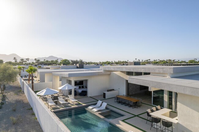 Building Photo - 80943 Elemento Ln