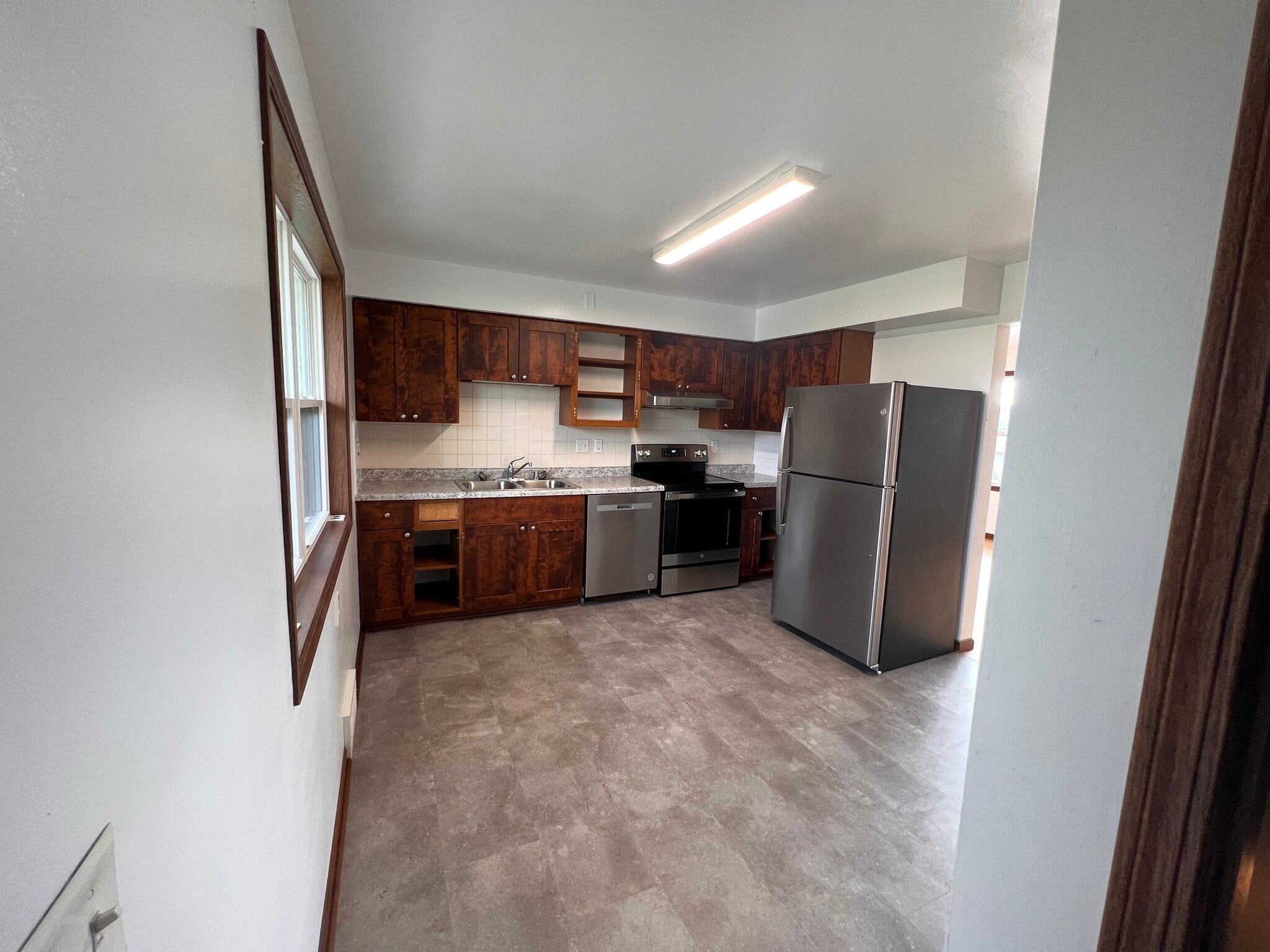 Building Photo - 110 Ridge Dr