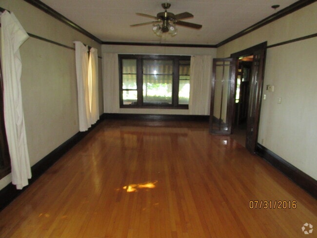 Building Photo - 123 S Brittingham Pl