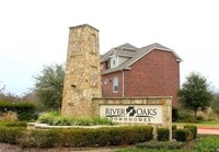 Building Photo - 305 Holleman Dr E
