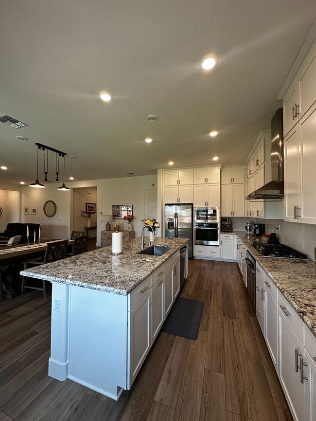 Building Photo - Single-story home in Spring Lake