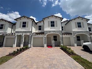 Primary Photo - 2516 SE 27th Dr
