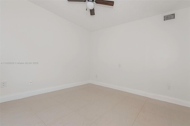Building Photo - 6455 SW 116th Pl