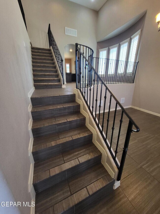 Building Photo - 3150 Spring Willow