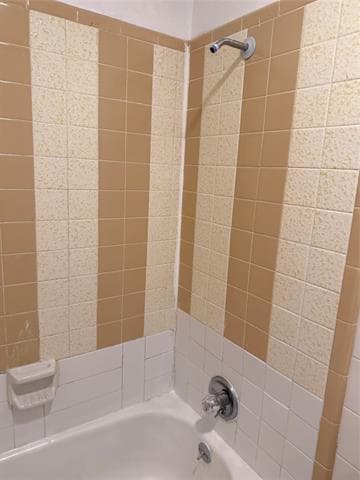 Building Photo - 2150 Courtland Cir