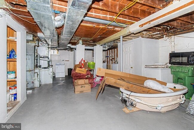 Building Photo - 416 Hornel St