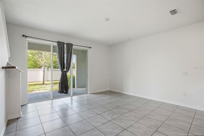 Building Photo - 5323 Dragonfly Dr