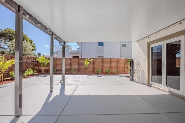 Building Photo - 2795 N 40th Ave