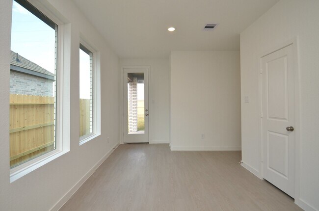 Building Photo - 29046 Bison Hvn Dr