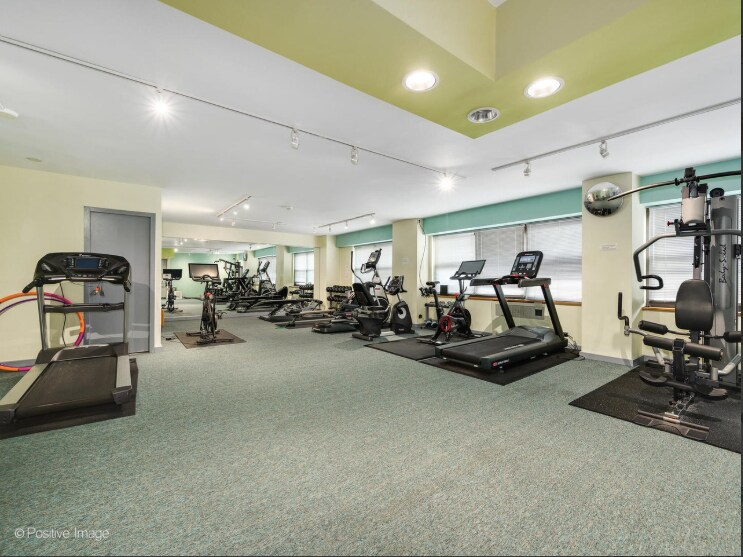 Exercise room - 4200 N Marine Dr
