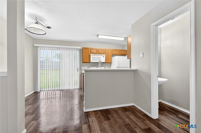 Building Photo - 5701 Redstone Dr