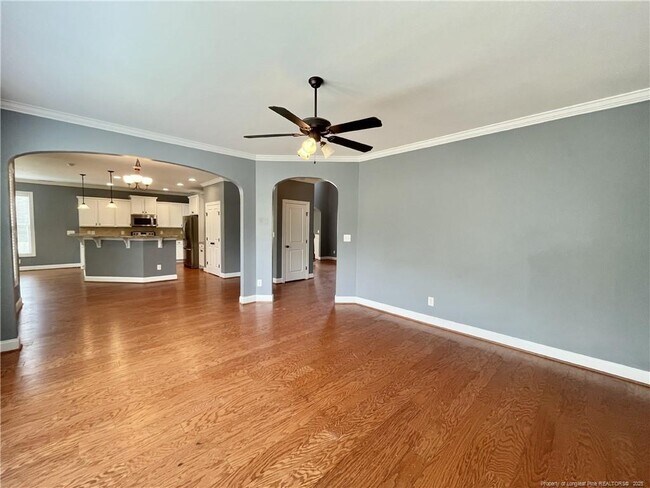 Building Photo - 4033 Hunting Path Dr