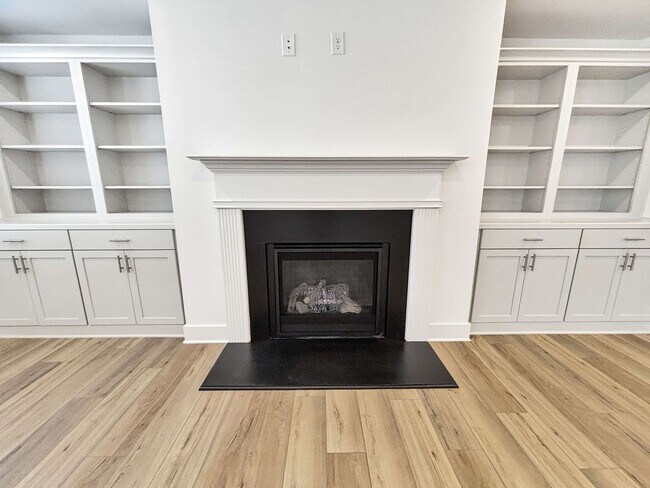 Building Photo - Brand New 4 BR/ 3.5 BA Home in Woodstock!