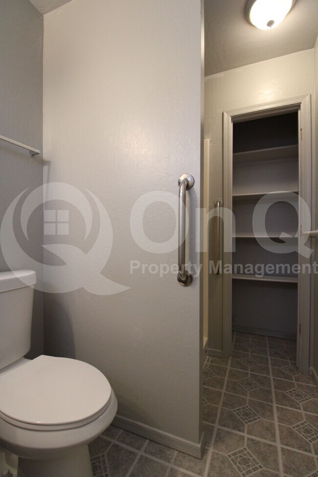 Building Photo - 8845 N 4th St